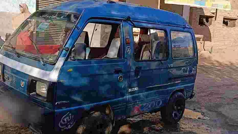 نجاة 5 طلاب و2 مشرفين إثر سقوط سيارة في ترعة بالمنوفية -صدى الخبر نجاة 5 طلاب و2 مشرفين إثر سقوط سيارة في ترعة بالمنوفية -صدى الخبر