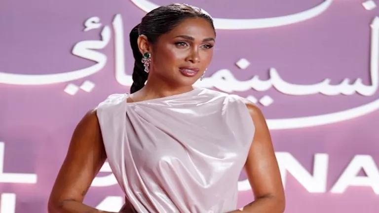 نجمات بفساتين ميتالك في رابع أيام مهرجان الجونة -صدى الخبر نجمات بفساتين ميتالك في رابع أيام مهرجان الجونة -صدى الخبر