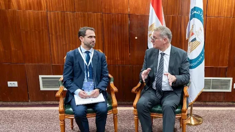 وزير البترول يبحث مع “توتال إنرجيز” زيادة استثمارات الغاز في مصر -صدى الخبر وزير البترول يبحث مع "توتال إنرجيز" زيادة استثمارات الغاز في مصر -صدى الخبر