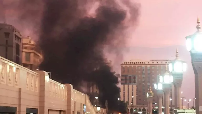 الحوثيون يعلنون تنفيذ 4 عمليات عسكرية ضد مواقع في السعودية الحوثيون يعلنون تنفيذ 4 عمليات عسكرية ضد مواقع في السعودية