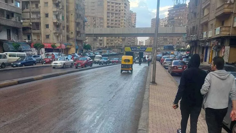 هطول أمطار مفاجئة على الإسكندرية.. وانتشار سيارات الصرف الصحي- صور -صدى الخبر هطول أمطار مفاجئة على الإسكندرية.. وانتشار سيارات الصرف الصحي- صور -صدى الخبر