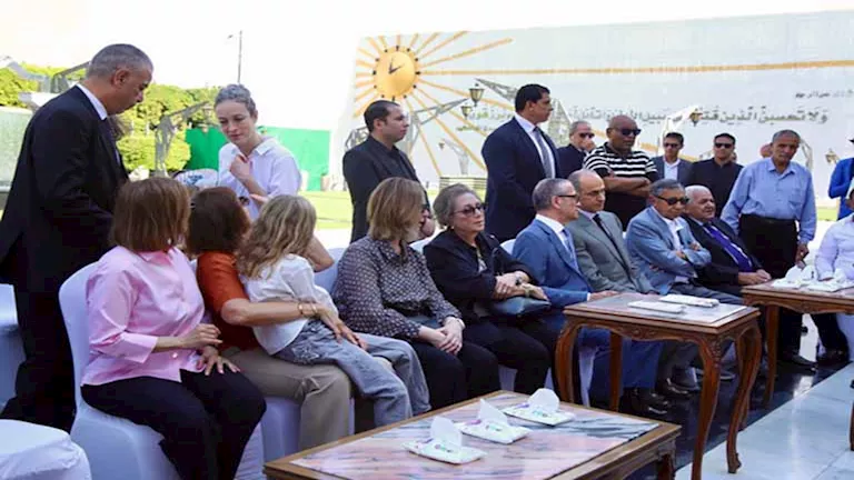 في ذكرى رحيله.. جمال مبارك يزور النصب التذكاري ويحيي ذكرى بطل الحرب و في ذكرى رحيله.. جمال مبارك يزور النصب التذكاري ويحيي ذكرى بطل الحرب و