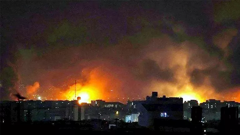سماع دوي انفجار قرب جزيرة قشم الإيرانية سماع دوي انفجار قرب جزيرة قشم الإيرانية