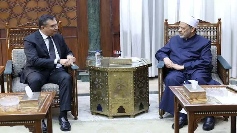 شيخ الأزهر يبحث التعاون مع رئيس اتحاد إذاعات دول العالم الإسلامي شيخ الأزهر يبحث التعاون مع رئيس اتحاد إذاعات دول العالم الإسلامي