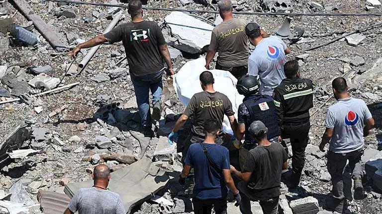 أطباء بلا حدود يدين الغارات الإسرائيلية على جنوب لبنان أطباء بلا حدود يدين الغارات الإسرائيلية على جنوب لبنان