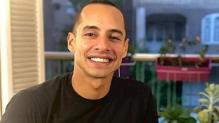 عمرو وهبة يؤدي مناسك العمرة بالسعودية – صورة -صدى الخبر عمرو وهبة يؤدي مناسك العمرة بالسعودية - صورة -صدى الخبر