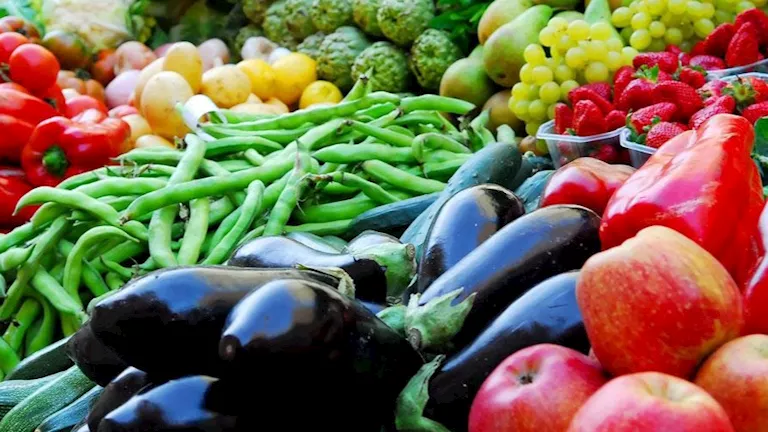 أسعار الخضروات بسوق العبور اليوم 17-10-2026.. 20 جنيها لكيلو البطاطس -صدى الخبر أسعار الخضروات بسوق العبور اليوم 17-10-2026.. 20 جنيها لكيلو البطاطس -صدى الخبر