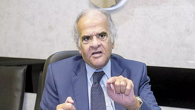 “مكافأة مالية ضخمة؟”.. ممدوح عباس يحسم الجدل قبل قمة الزمالك والأهلي -صدى الخبر "مكافأة مالية ضخمة؟".. ممدوح عباس يحسم الجدل قبل قمة الزمالك والأهلي -صدى الخبر