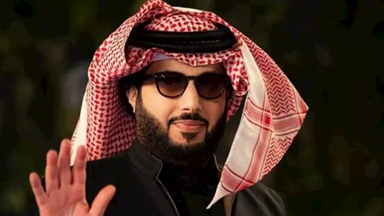 تركي ال الشيخ يواصل الترويج للنزال المرتقب بين جوشوا وفيوري -صدى الخبر تركي ال الشيخ يواصل الترويج للنزال المرتقب بين جوشوا وفيوري -صدى الخبر