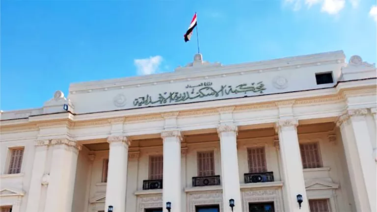 إحالة أوراق سباك ومصور للمفتي بتهمة قتل صديقهما بالإسكندرية إحالة أوراق سباك ومصور للمفتي بتهمة قتل صديقهما بالإسكندرية