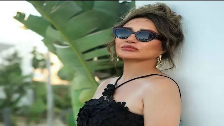 ليلى علوي بإطلالة أنيقة في فعاليات ثالث أيام مهرجان الجونة -صدى الخبر ليلى علوي بإطلالة أنيقة في فعاليات ثالث أيام مهرجان الجونة -صدى الخبر