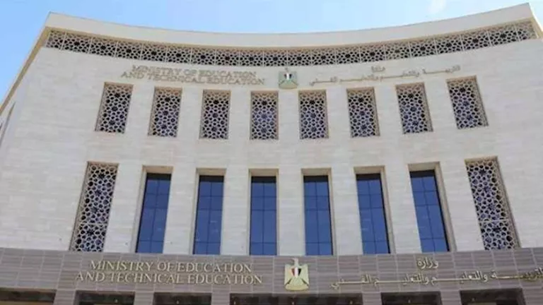 التعليم تتحرك لتأمين المدارس.. صيانة الكهرباء وطفايات الحريق وتدريبات التعليم تتحرك لتأمين المدارس.. صيانة الكهرباء وطفايات الحريق وتدريبات