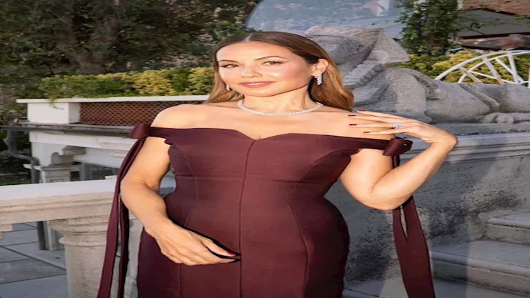 ريا أبي راشد بإطلالة سوداء فاخرة في مهرجان الجونة.. سعرها نصف مليون جن -صدى الخبر ريا أبي راشد بإطلالة سوداء فاخرة في مهرجان الجونة.. سعرها نصف مليون جن -صدى الخبر